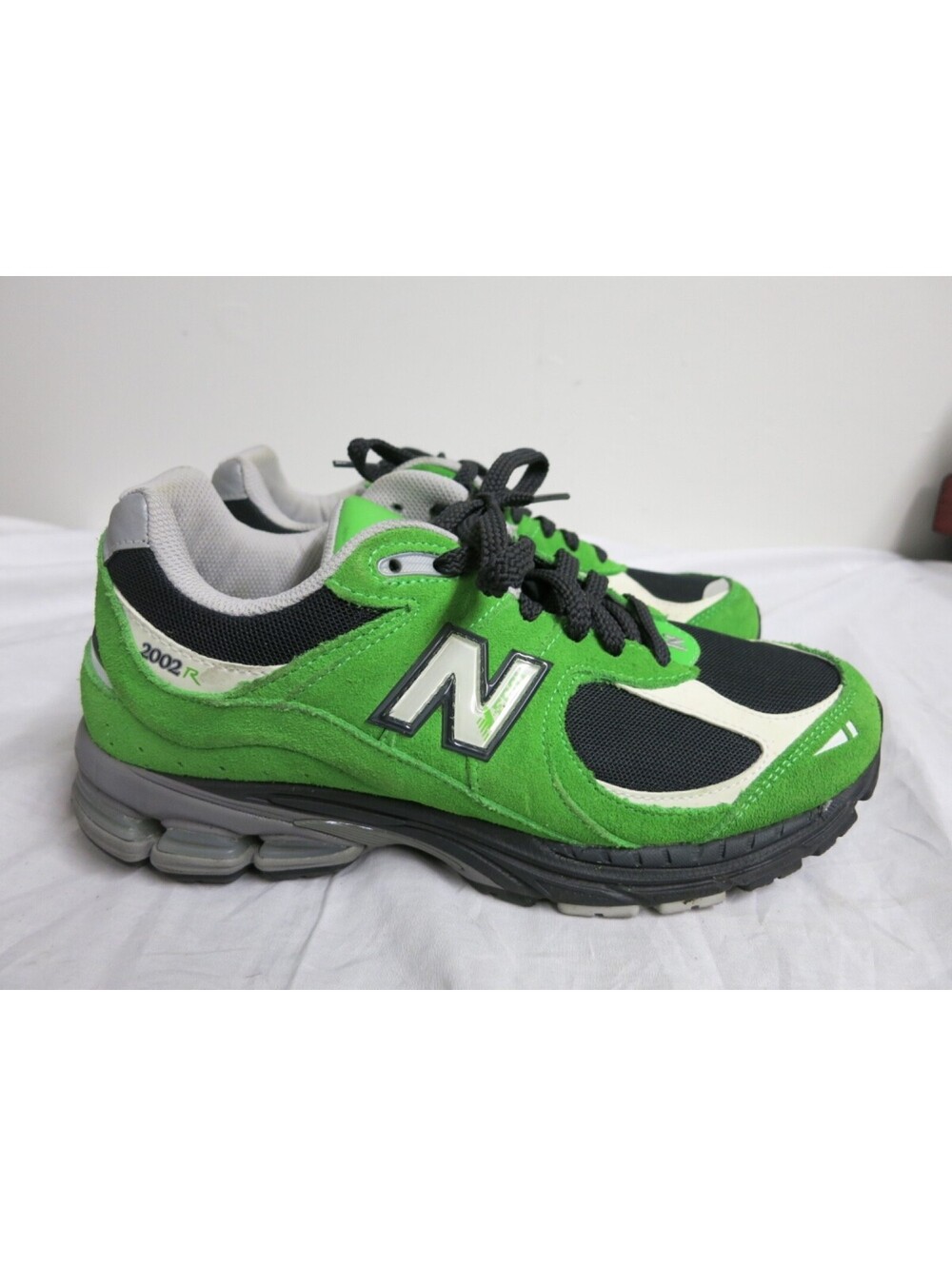 New Balance 2002R Good Vibes Green apple Pack Size 11 US M2002RGZ sz 9